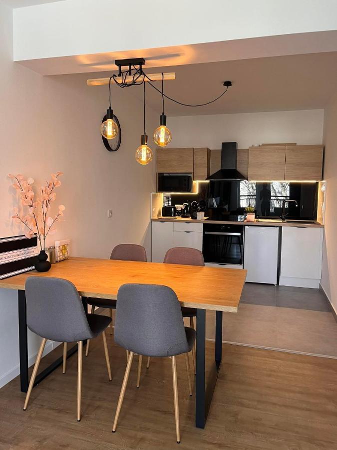 Room In The City 2 Sopron Bagian luar foto